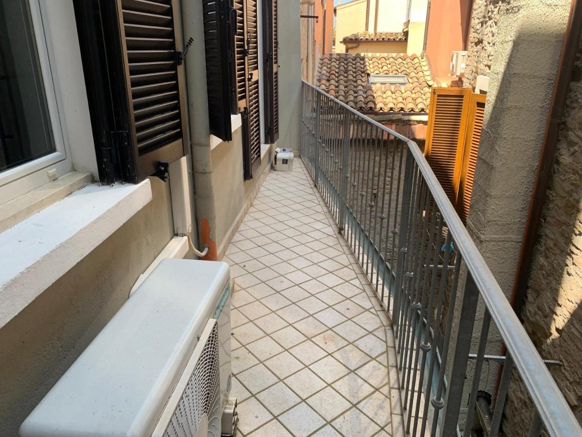 Casa Tangerina Apartment Pesaro Ngoại thất bức ảnh